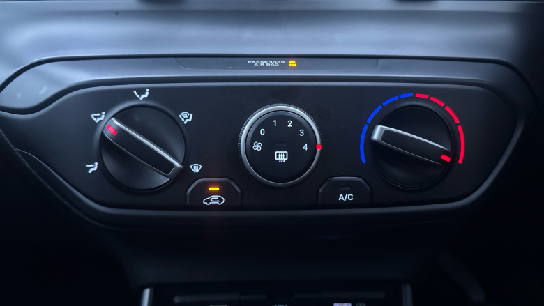 Hyundai i20 1.0T GDi 48V MHD SE Connect 5dr Petrol Hatchback